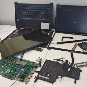 Asus VivoBook K513E появился с разборе Asus VivoBook K513E появился с разборе