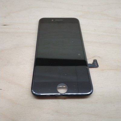 Дисплейный модуль iPhone 8/SE 2020 черный копия