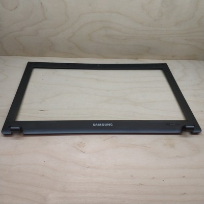Рамка матрицы Samsung R425 б/у