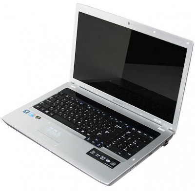 Ноутбук Samsung NP-R730-JT02RU